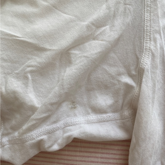Lululemon white cropped tshirt - Picture 2 of 5